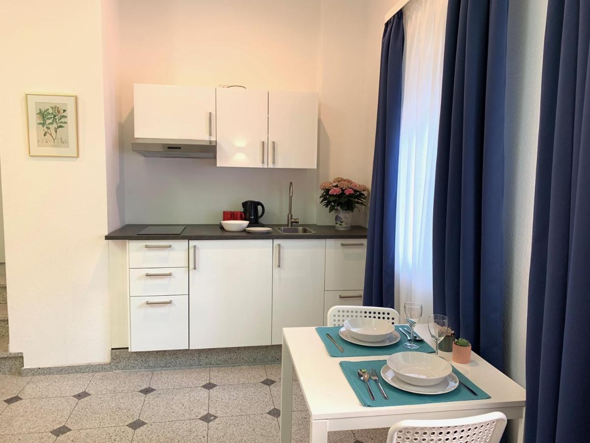 Hotel B54 Center